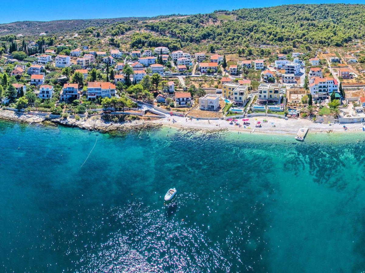 Holiday Home Kalinic Слатине Екстер'єр фото