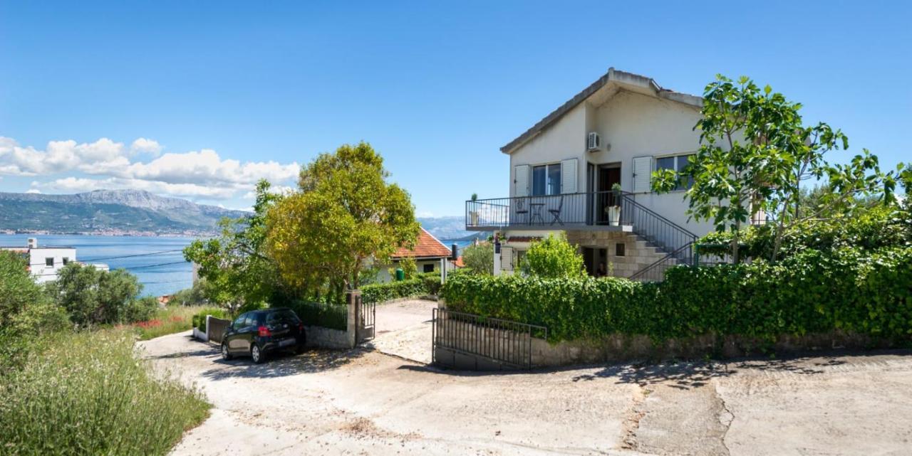 Holiday Home Kalinic Слатине Екстер'єр фото