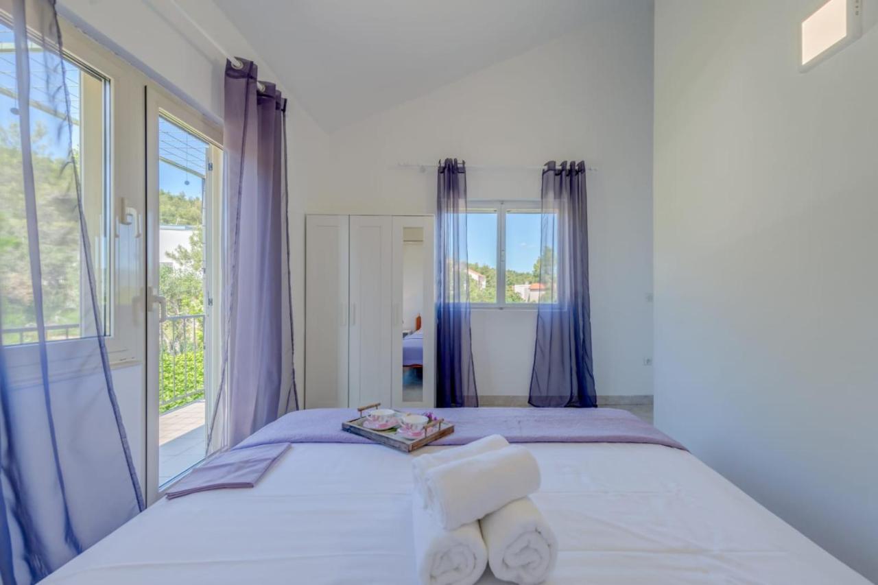 Holiday Home Kalinic Слатине Екстер'єр фото