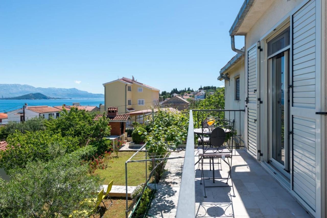 Holiday Home Kalinic Слатине Екстер'єр фото