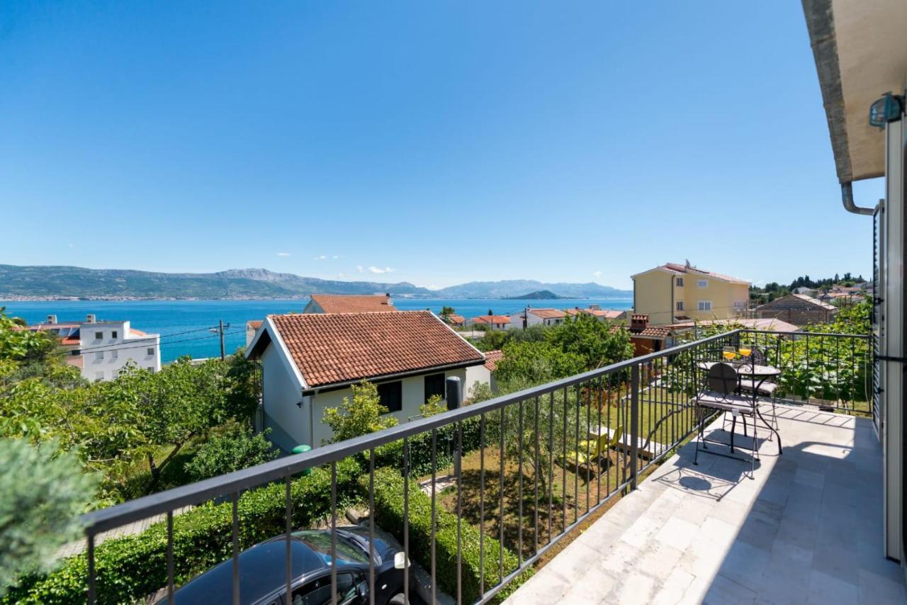 Holiday Home Kalinic Слатине Екстер'єр фото