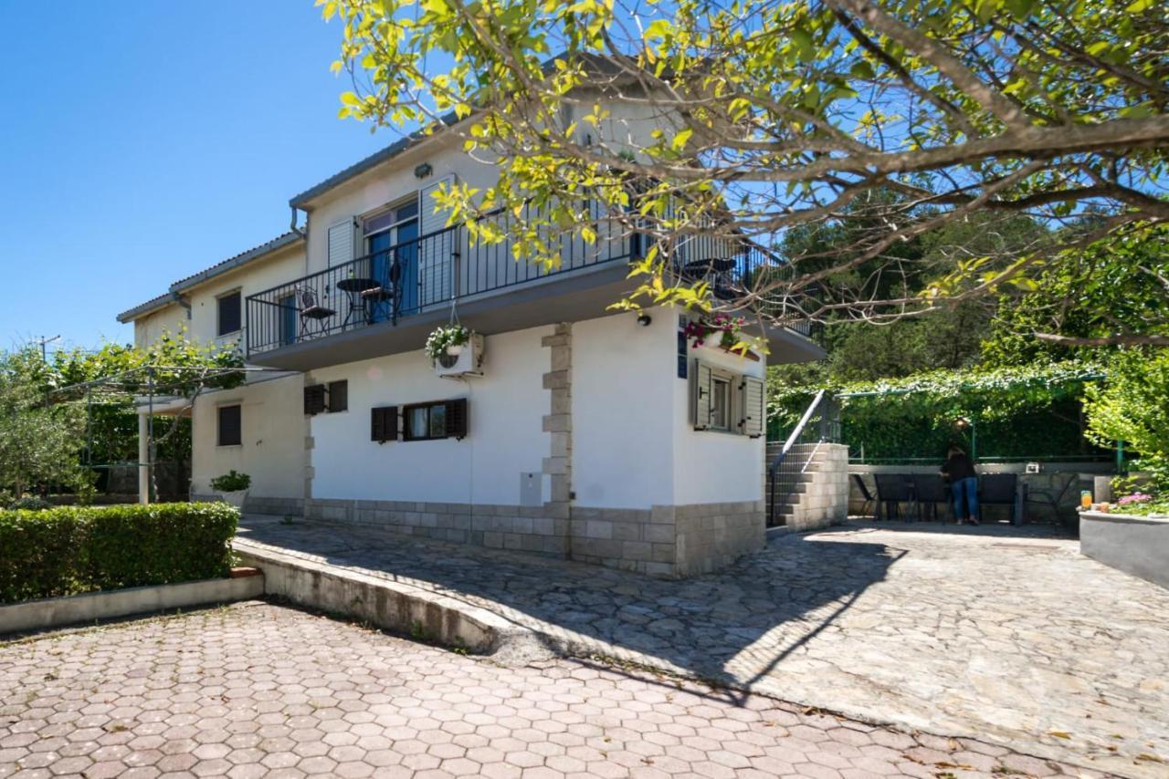 Holiday Home Kalinic Слатине Екстер'єр фото